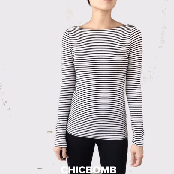 GAP Tops - GAP  LONG SLEEVR BOAT NECK STRIPE T-SHIRT